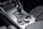Alfa Romeo Stelvio 2017 года (UK)